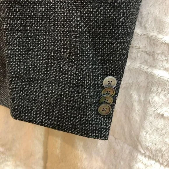 Hugo BOSS Classic Fit Solid Wool Sportcoat) - Picture 8 of 8